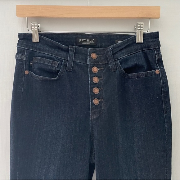 JUDY BLUE Dark Wash Denim Hi-Rise Button Fly Skinny Stretch Viral Jean 5/27 - Picture 4 of 13